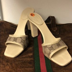 GUCCI OFFWHITE MONOGRAMMED SLIP ONS SIZE 8 1/2